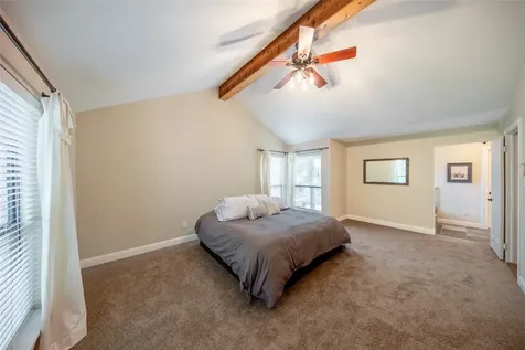 10 Featherfall Place The Woodlands TX 77381