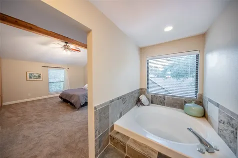 10 Featherfall Place The Woodlands TX 77381