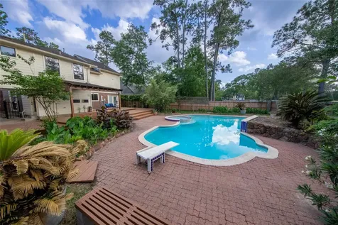 10 Featherfall Place The Woodlands TX 77381