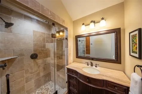 10 Featherfall Place The Woodlands TX 77381