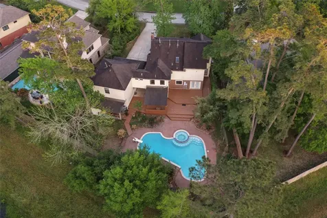 10 Featherfall Place The Woodlands TX 77381