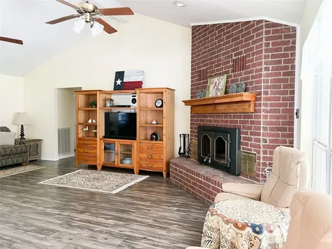 518 Lcr 902 Jewett TX 75846
