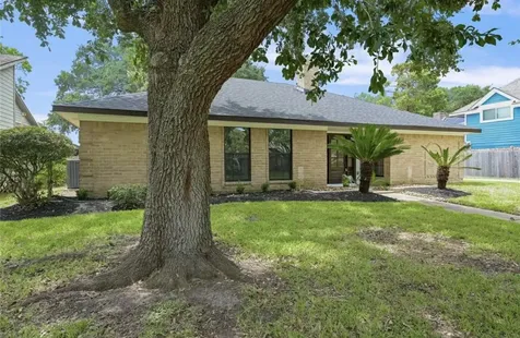 8811 Tavistock Drive Houston TX 77031