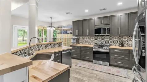 8318 Hunters Village Drive Humble TX 77346