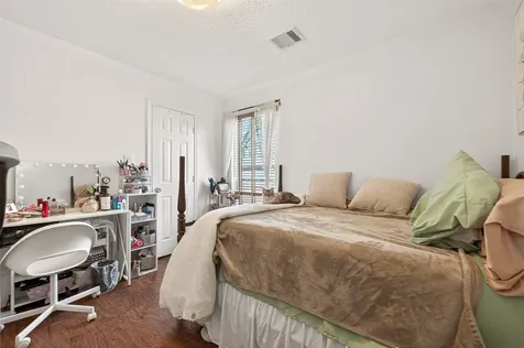 3219 Shadowleaf Drive Houston TX 77082