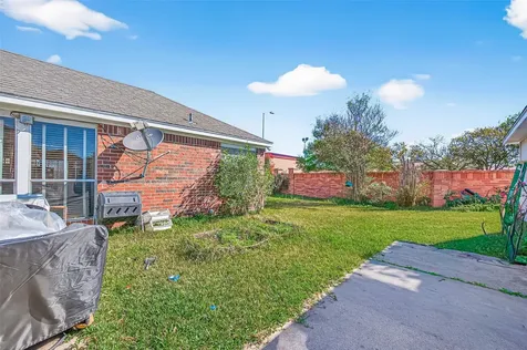 3219 Shadowleaf Drive Houston TX 77082