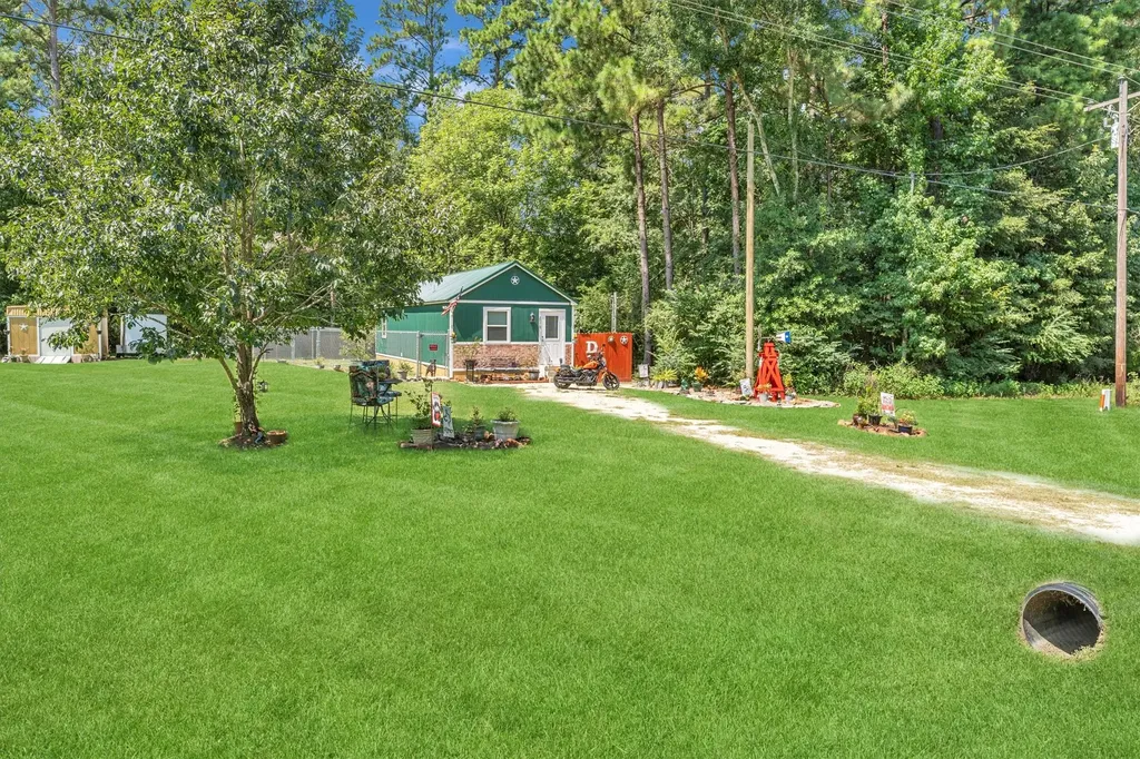 2075 Mangum Road Livingston TX 77351