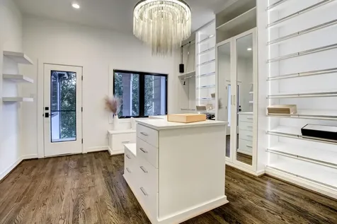5158 Huckleberry Circle Houston TX 77056