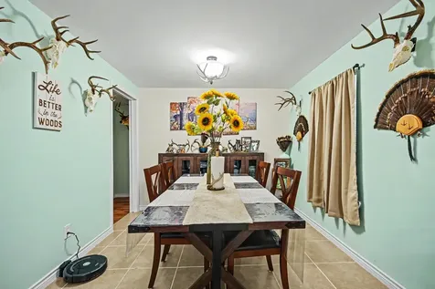 536 Montgomery Street Clute TX 77531