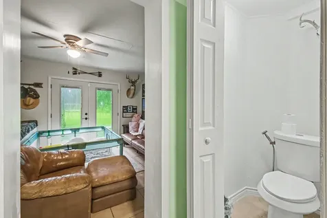 536 Montgomery Street Clute TX 77531