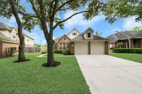 2818 Five Oaks Drive Missouri City TX 77459