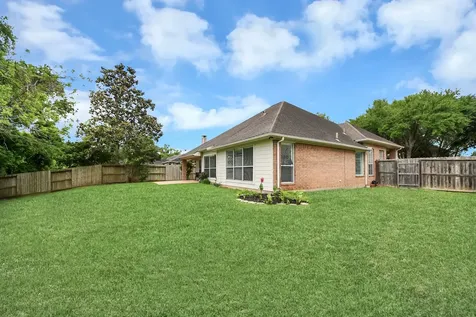 2818 Five Oaks Drive Missouri City TX 77459