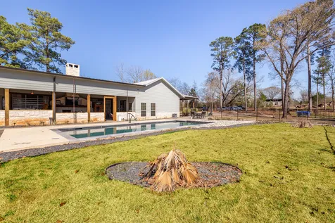 300 Stoddard Drive Nacogdoches TX 75965