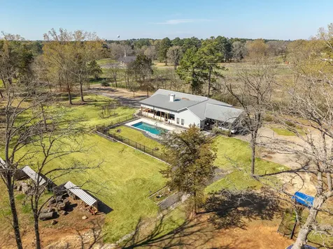 300 Stoddard Drive Nacogdoches TX 75965