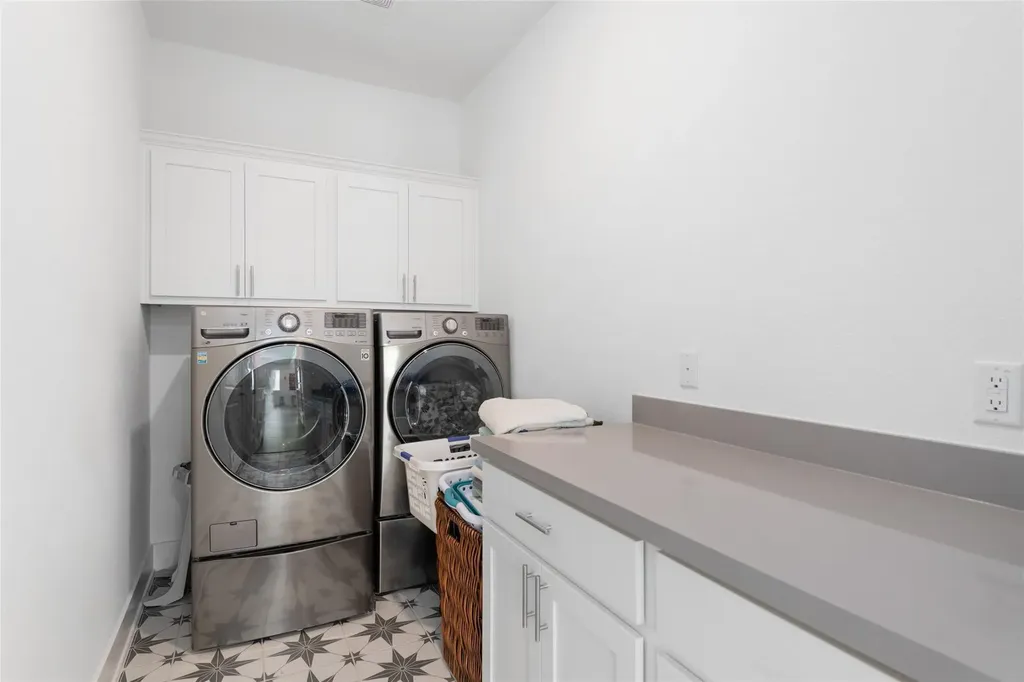 5708 Navajo Draw Drive Austin TX 78738