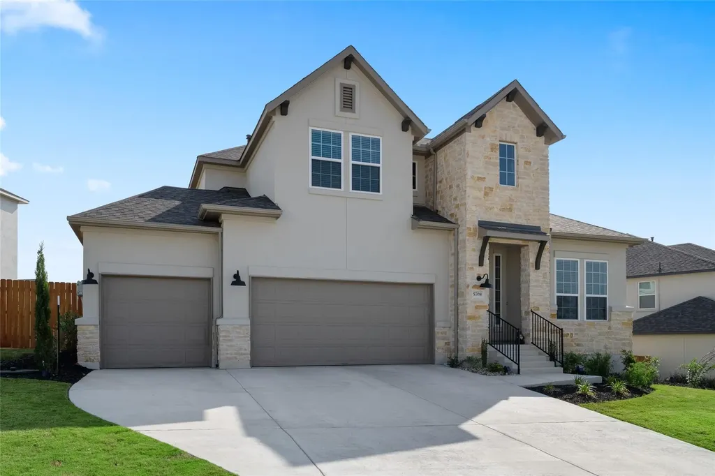 5708 Navajo Draw Drive Austin TX 78738