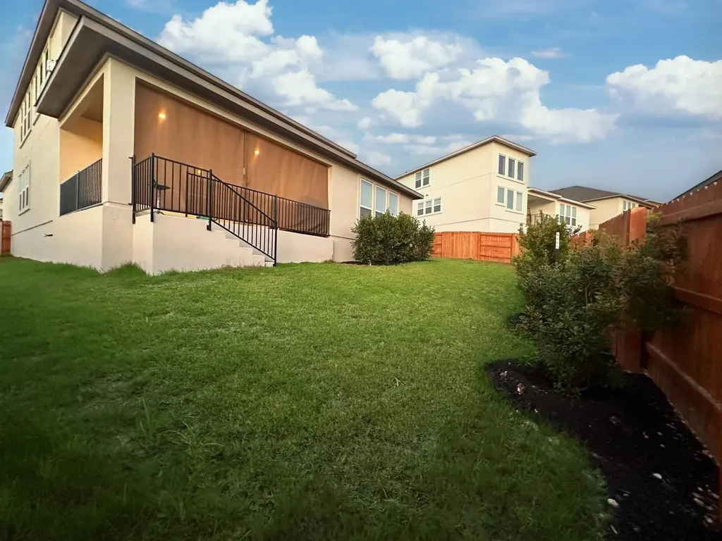 5708 Navajo Draw Drive Austin TX 78738