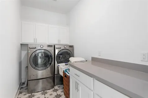 5708 Navajo Draw Drive Austin TX 78738