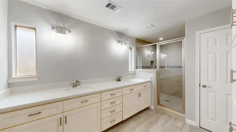 2206 Carriage Lane La Marque TX 77568