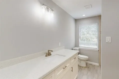 2206 Carriage Lane La Marque TX 77568