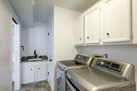 5714 Spanish Oak Drive Houston TX 77066