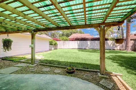 5714 Spanish Oak Drive Houston TX 77066