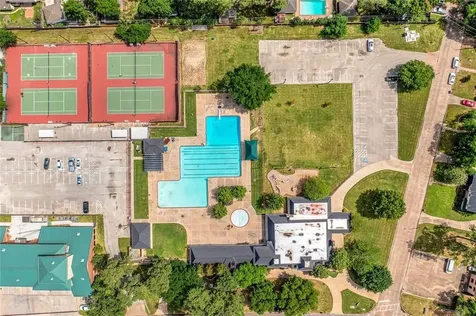 5714 Spanish Oak Drive Houston TX 77066