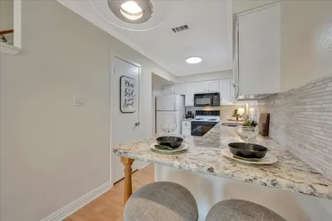 1907 Glencove Drive Seabrook TX 77586