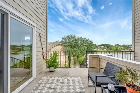 1907 Glencove Drive Seabrook TX 77586