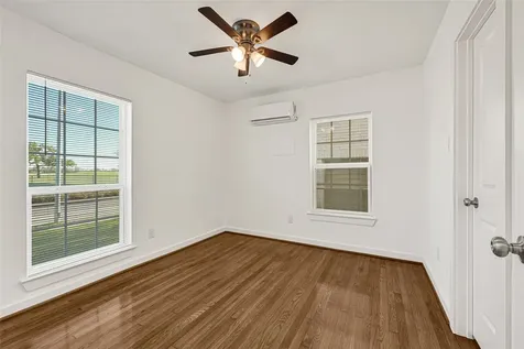 6620 Lawndale Street 3 Houston TX 77023
