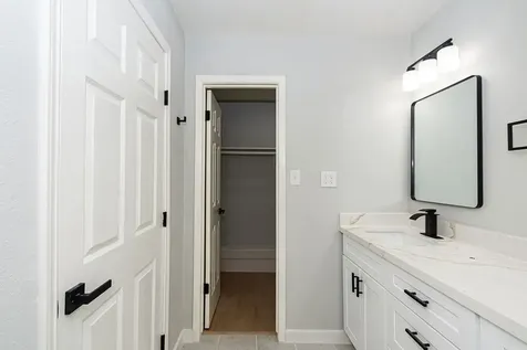 41 Artesia Conroe TX 77304