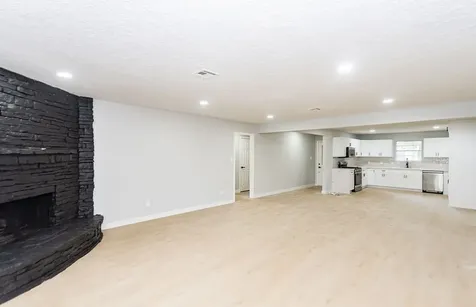 41 Artesia Conroe TX 77304