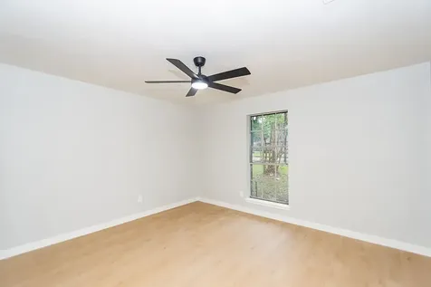 41 Artesia Conroe TX 77304