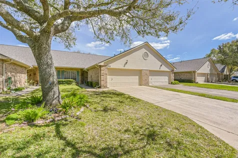911 Woodfern Glen Lane Pearland TX 77584