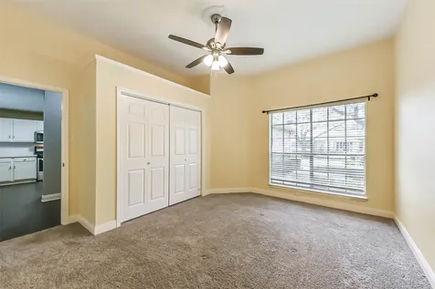911 Woodfern Glen Lane Pearland TX 77584