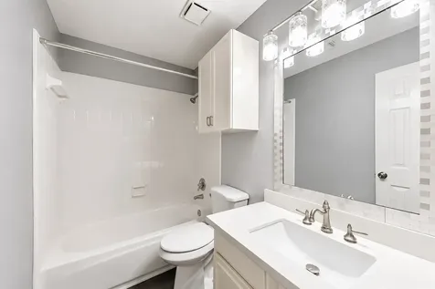 911 Woodfern Glen Lane Pearland TX 77584