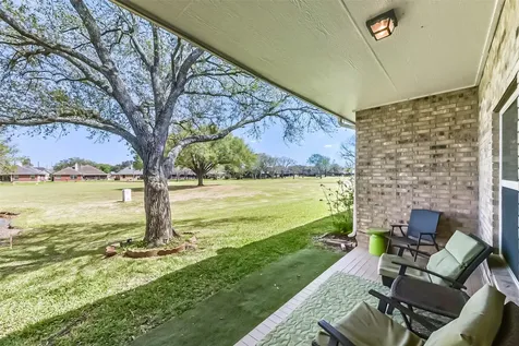 911 Woodfern Glen Lane Pearland TX 77584