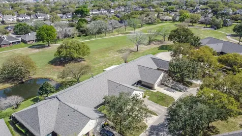 911 Woodfern Glen Lane Pearland TX 77584