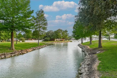 911 Woodfern Glen Lane Pearland TX 77584