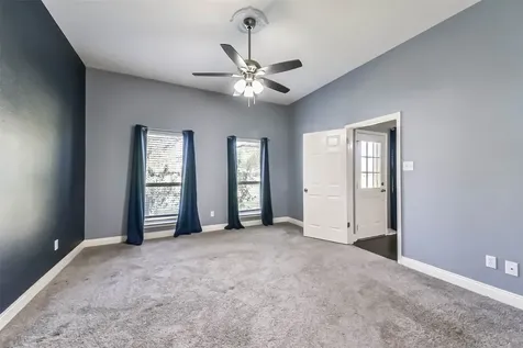 911 Woodfern Glen Lane Pearland TX 77584
