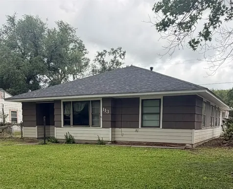 113 Cypress Street Lake Jackson TX 77566