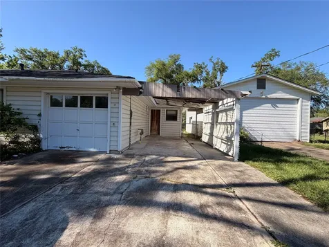 113 Cypress Street Lake Jackson TX 77566