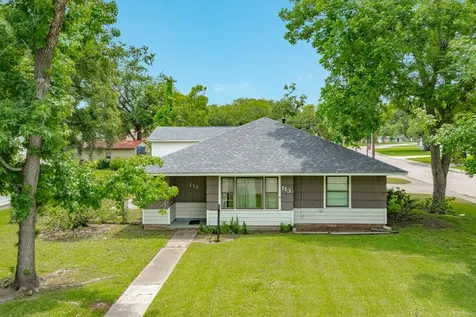 113 Cypress Street Lake Jackson TX 77566
