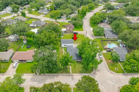 113 Cypress Street Lake Jackson TX 77566