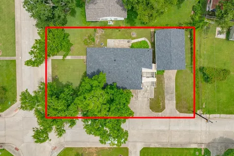 113 Cypress Street Lake Jackson TX 77566