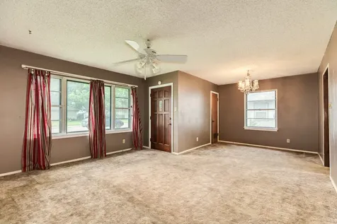 113 Cypress Street Lake Jackson TX 77566