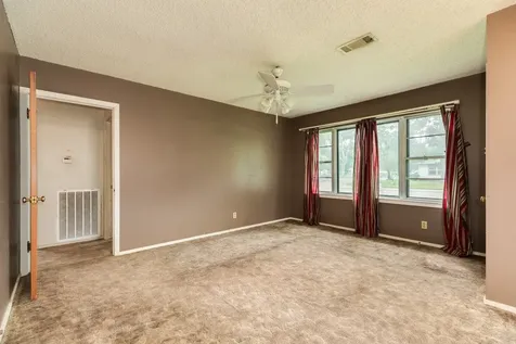 113 Cypress Street Lake Jackson TX 77566