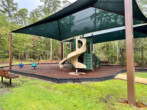 22547 Bayview Circle Huntsville TX 77320