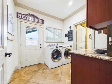 13400 Mount Vernon Street Santa Fe TX 77510