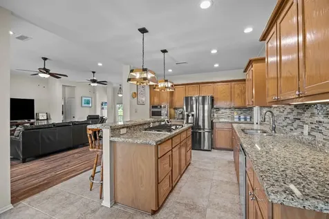 7902 S Redfish Drive Hitchcock TX 77563